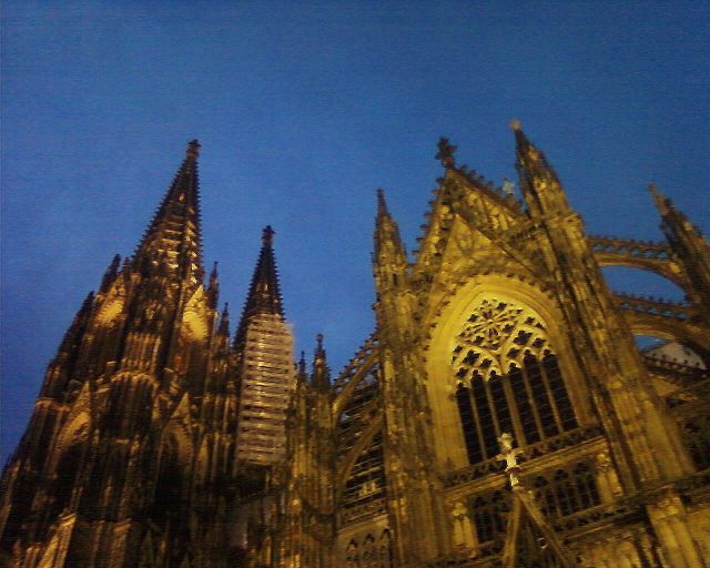 Dom Dom
